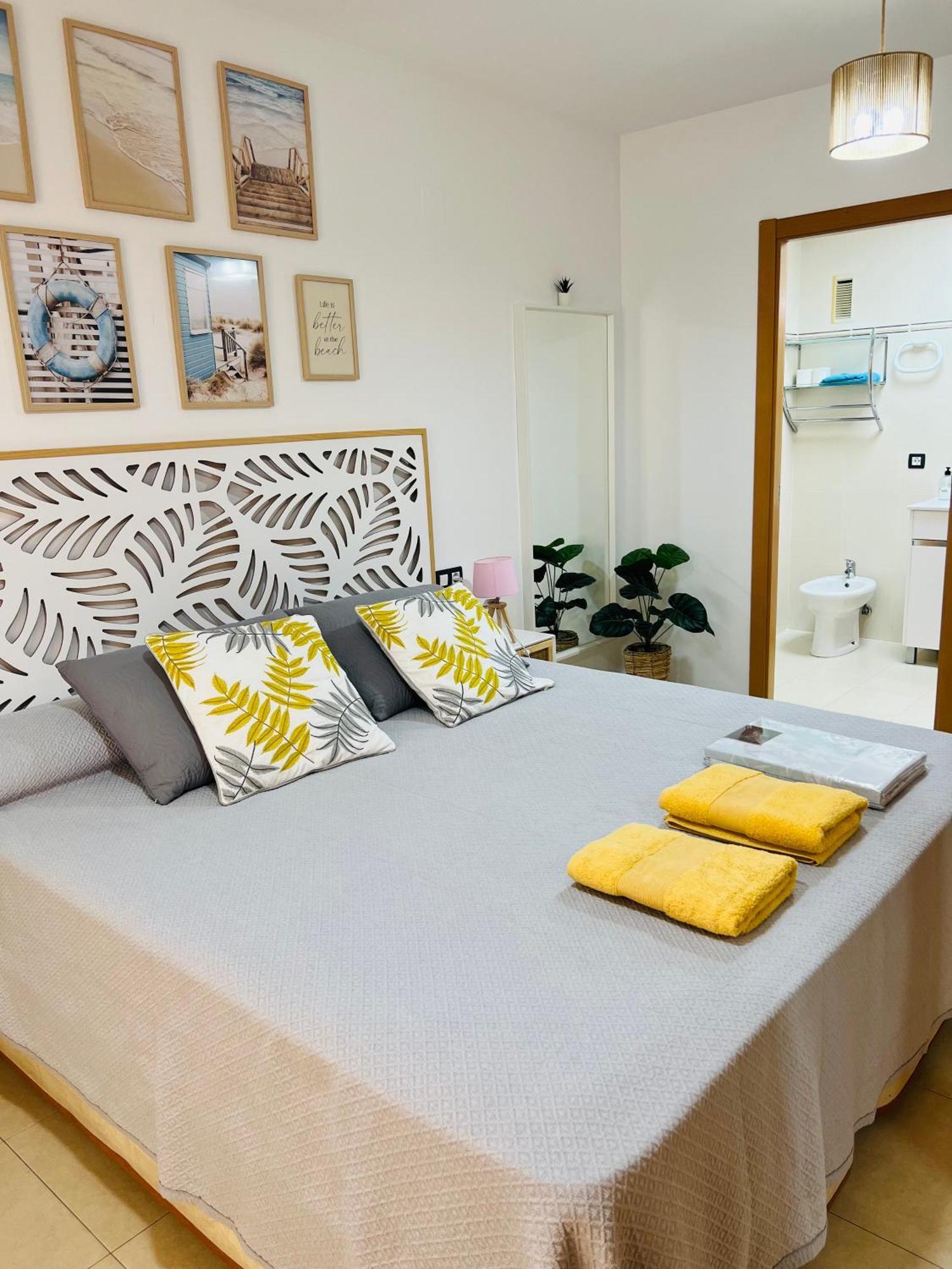 Apartamento Centro 3 Habitaciones Con Aire Acondicionado Y Wifi A 150M De La Playa Y Castillo Peñíscola Dış mekan fotoğraf